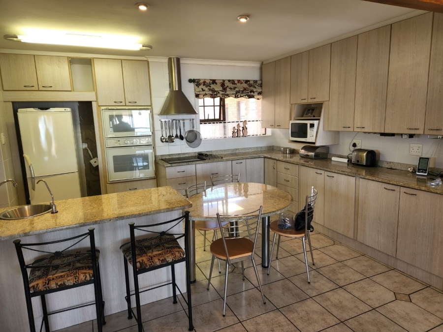 3 Bedroom Property for Sale in Mossel Bay Central Western Cape